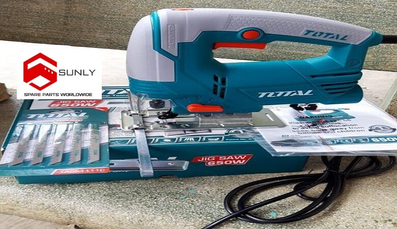 Cưa Lọng Total 650W